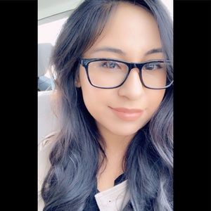 Meet your Posher, Karla